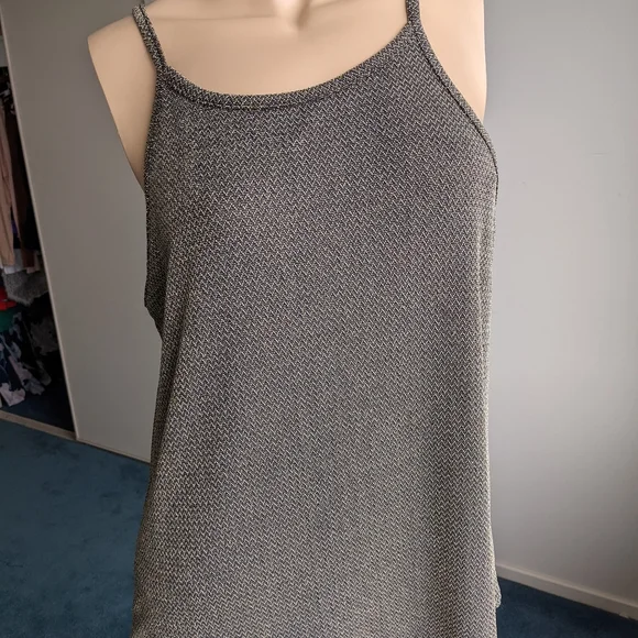 Temt Loose Tank Top Black/Gold Sz 10 - Picture 1 of 4